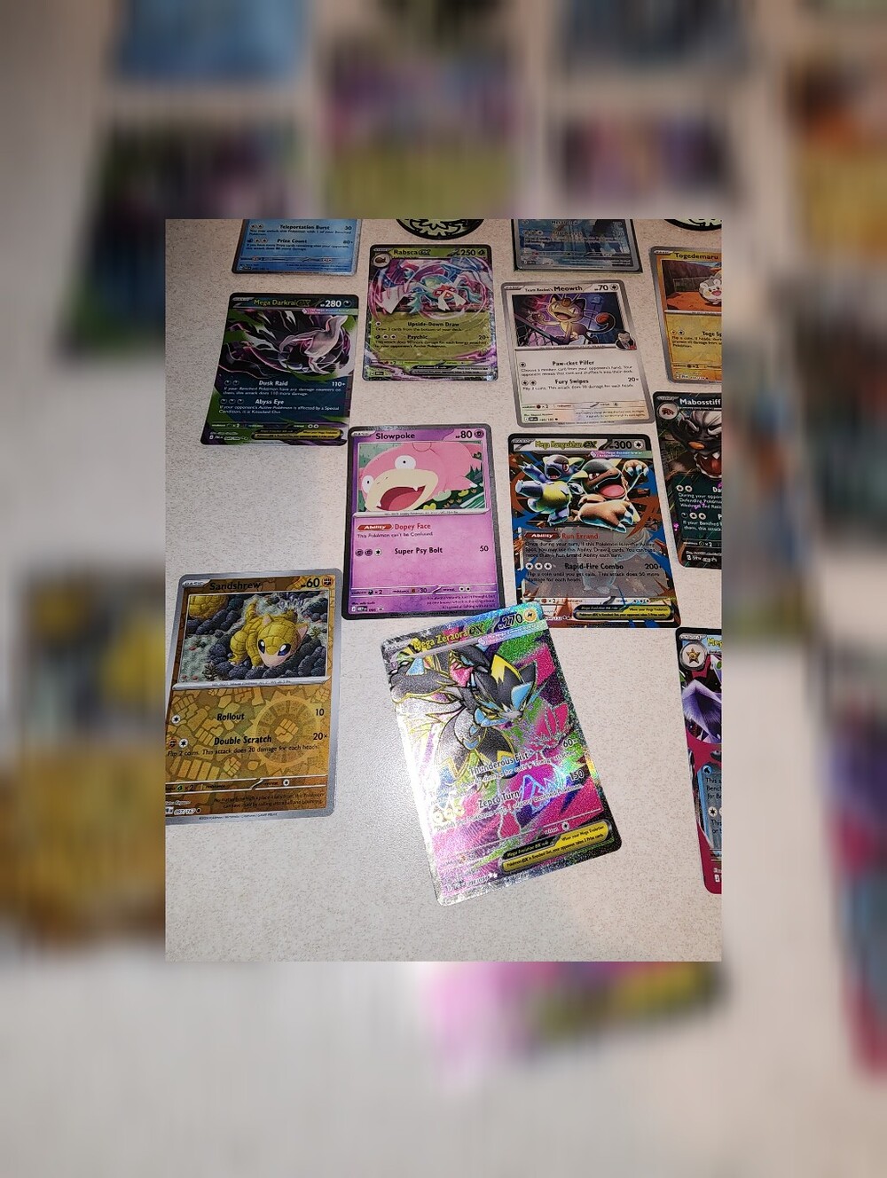 Pokémon Bundle!!! - Picture 8 of 9